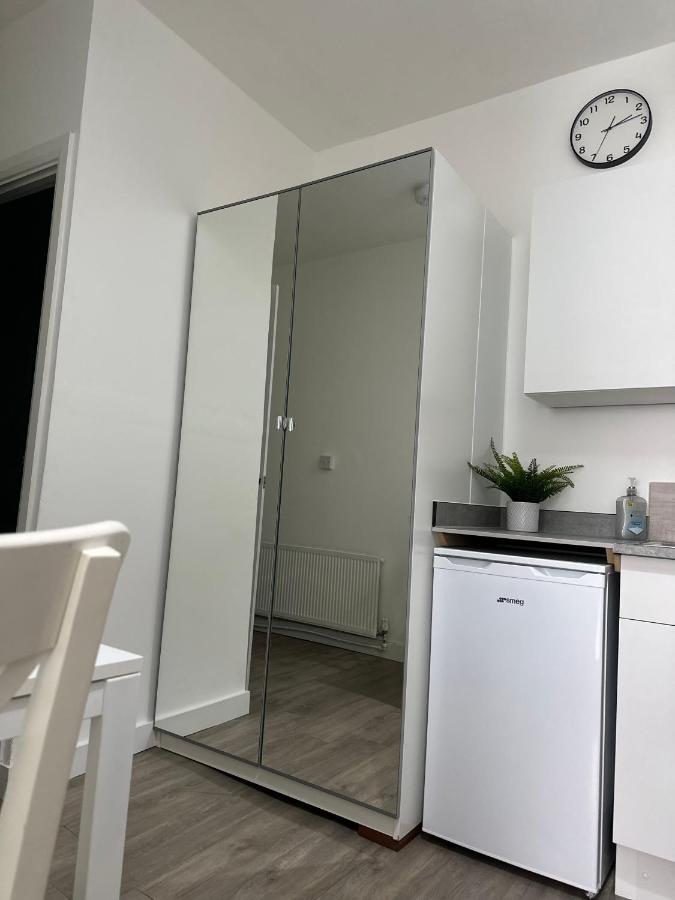 High Barnet Studio Flat Екстериор снимка